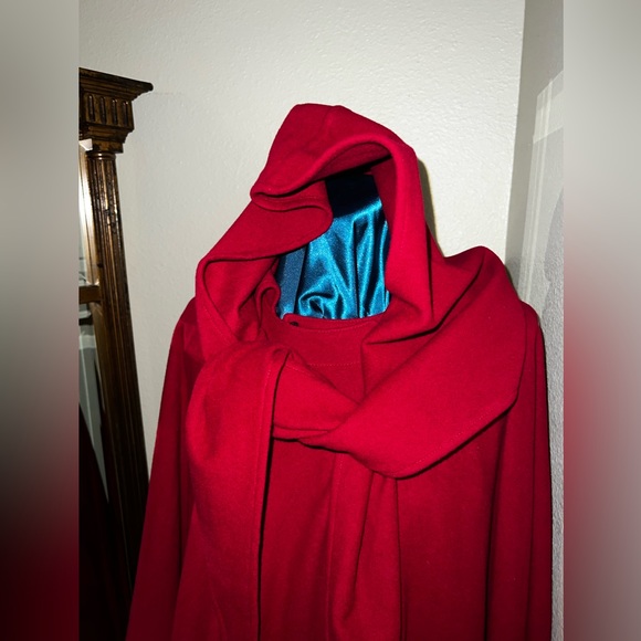 ❤️ MOLINA Crimson RED Hooded Cape Cloak Pancho Scarf IRELAND Cashmere Wool NWOT! - Picture 9 of 16